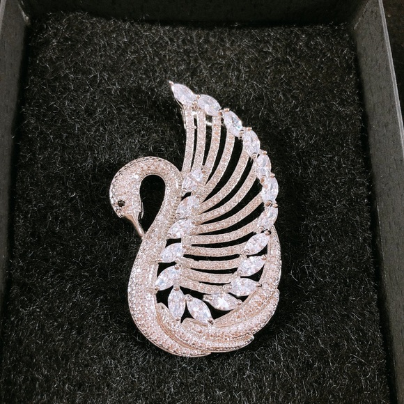 Pendant - Picture 1 of 3